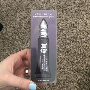 Urban Decay Anti-Aging Eyeshadow Primer